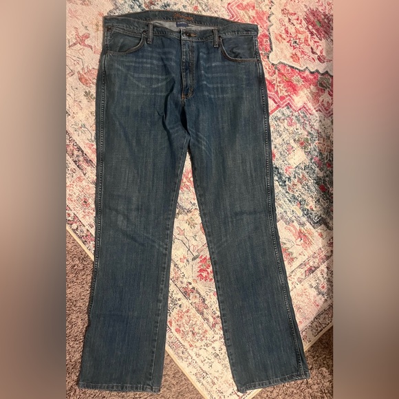 Men’s Wrangler Slim Bootcut Jeans - Picture 1 of 4